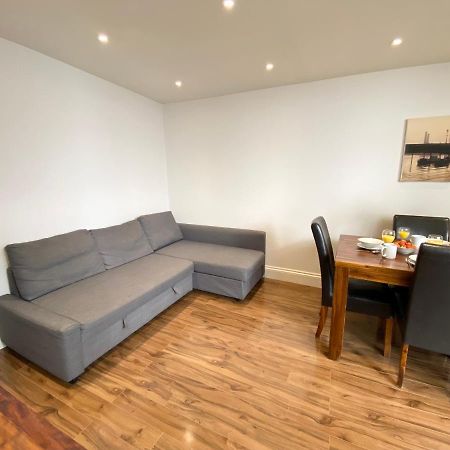 Stylish Maisonette And Studio In Victoria Londra Dış mekan fotoğraf