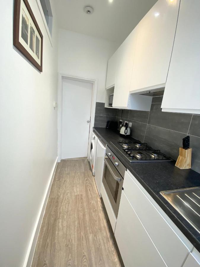 Stylish Maisonette And Studio In Victoria Londra Dış mekan fotoğraf
