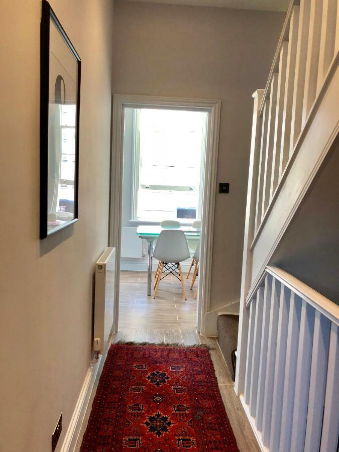 Stylish Maisonette And Studio In Victoria Londra Dış mekan fotoğraf